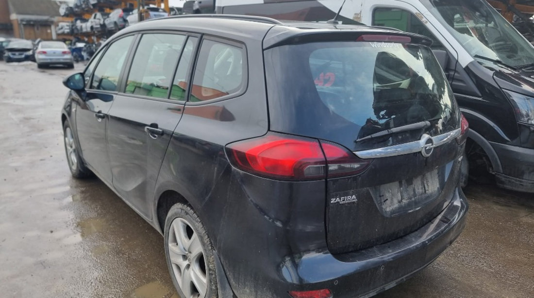 Aripa dreapta fata Opel Zafira C 2015 monovolum 2.0 cdti