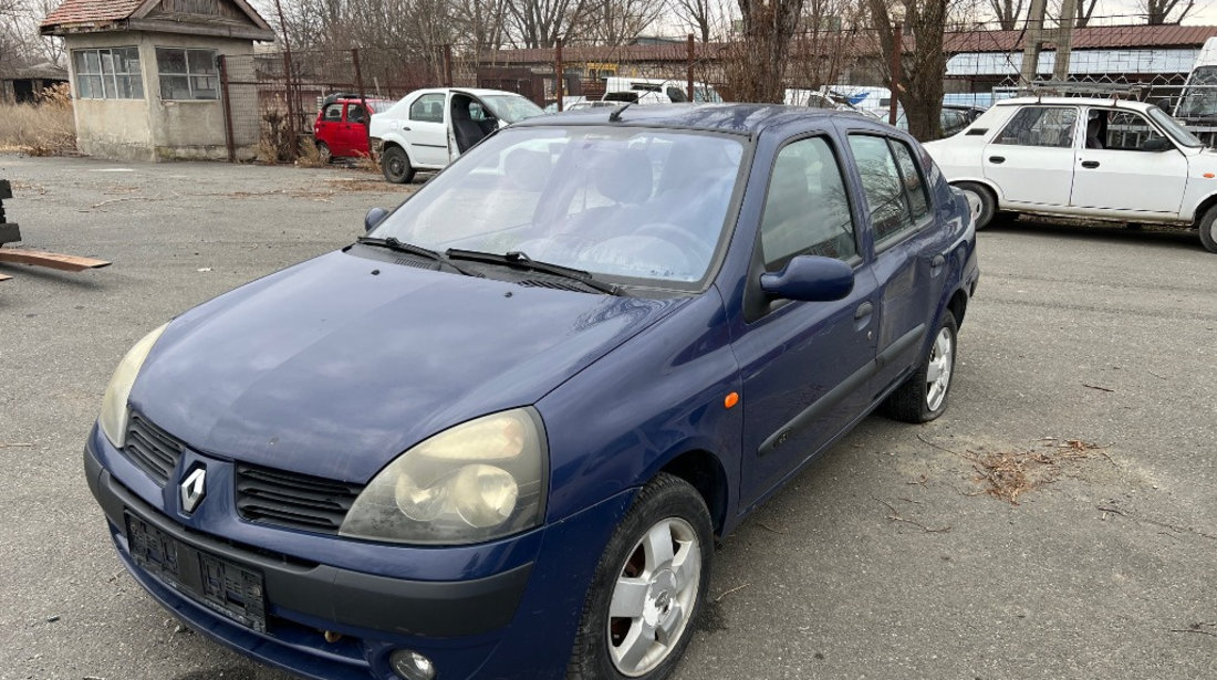 Aripa dreapta fata Renault Clio 2004 BERLINA 1.5 DCI