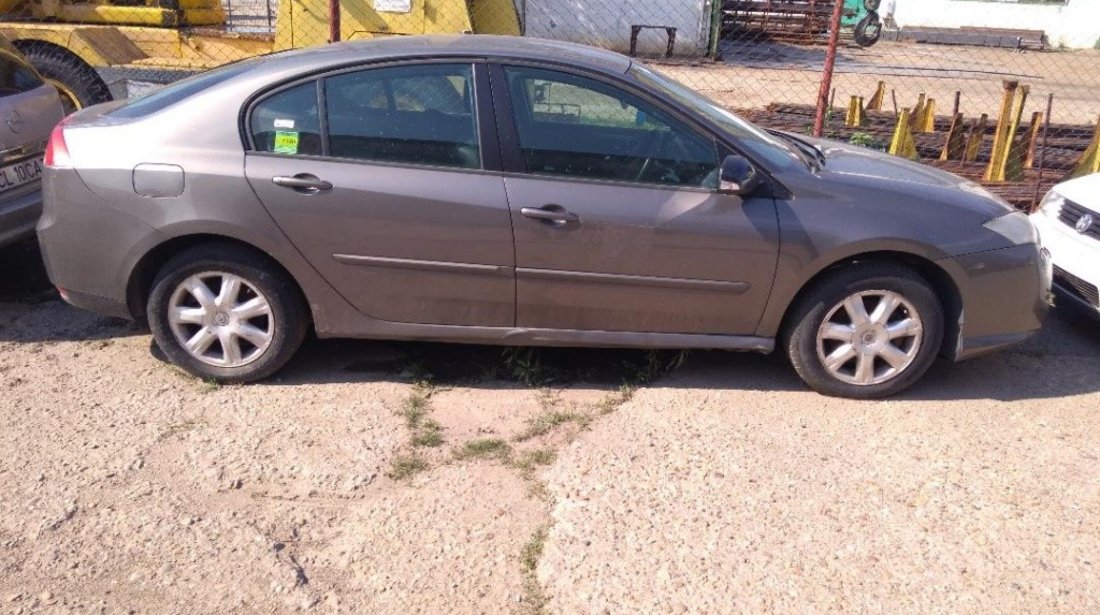 Aripa dreapta fata Renault Laguna III 2009 Hatchback 2.0 DCI