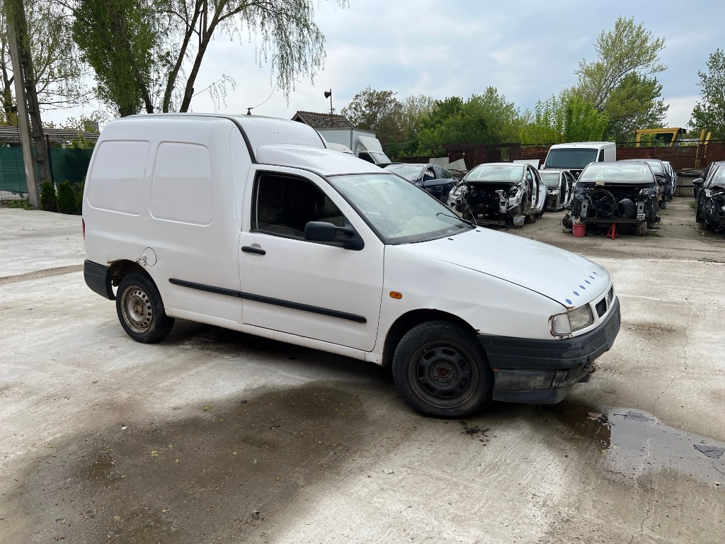 Aripa dreapta fata Seat Inca / VW Caddy VAN an fab. 1995 - 2003