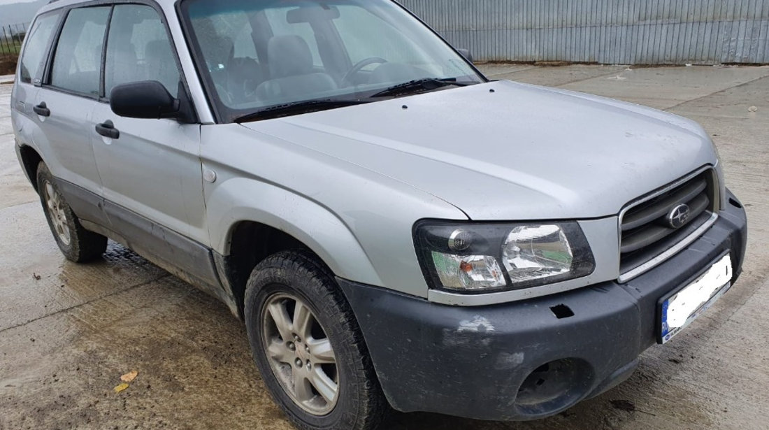 Aripa dreapta fata Subaru Forester 2003 4x4 2.0 benzina