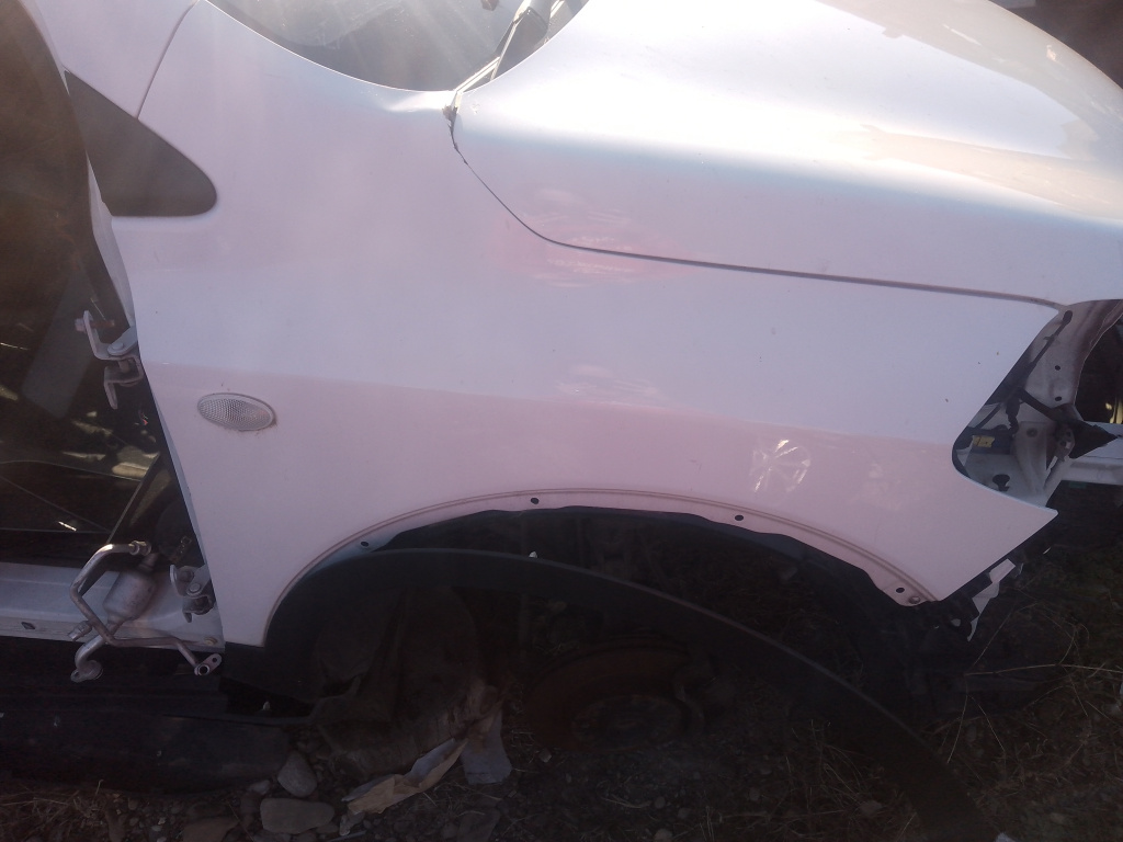 Aripa Dreapta Fata Suzuki SX4 1.6 Motorina 2014, CU DEFECT