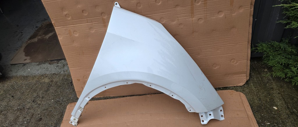Aripa dreapta fata Toyota C-HR 2 2023 2024 2025