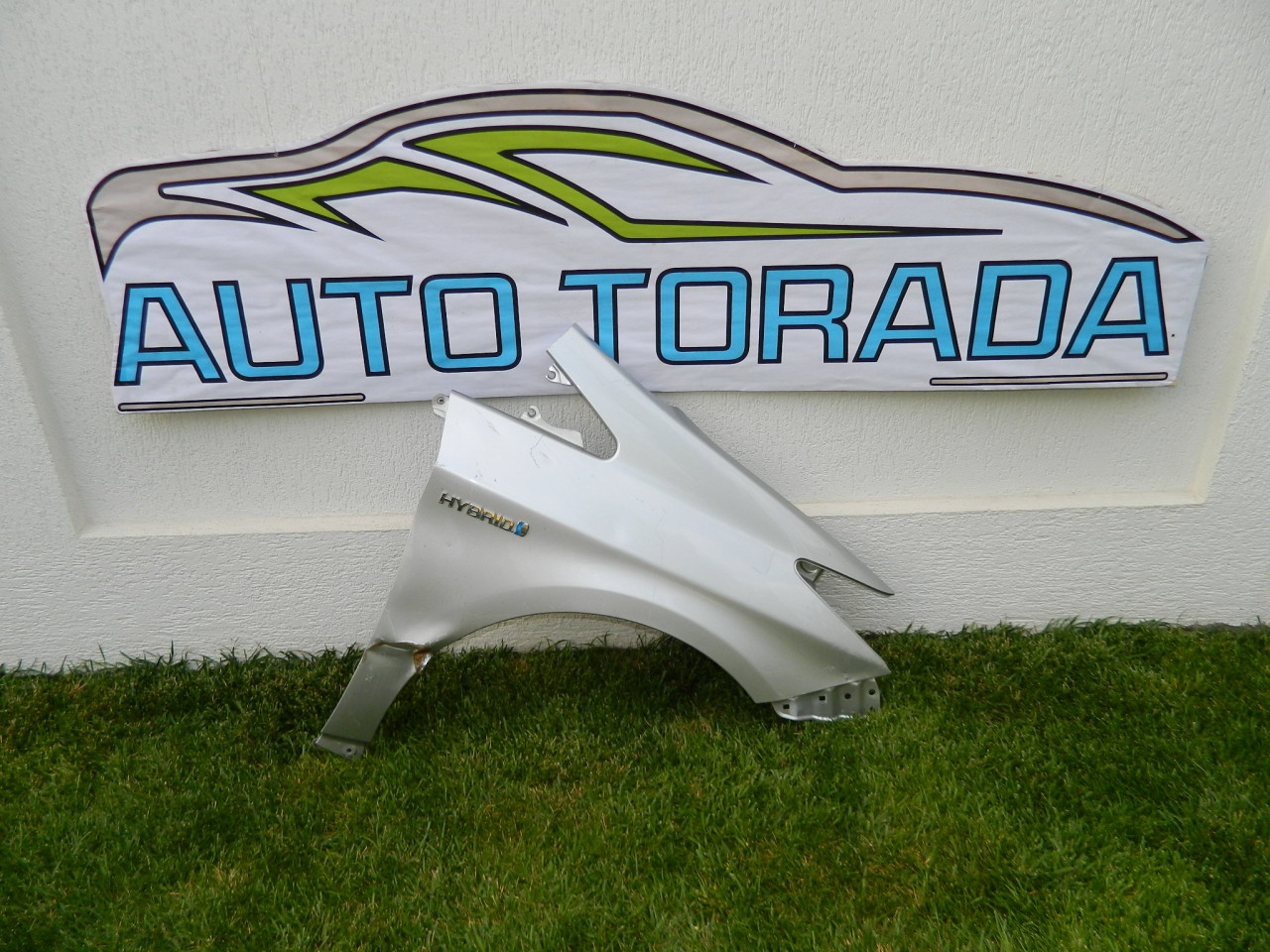Aripa dreapta fata Toyota Prius model > 2009 originala