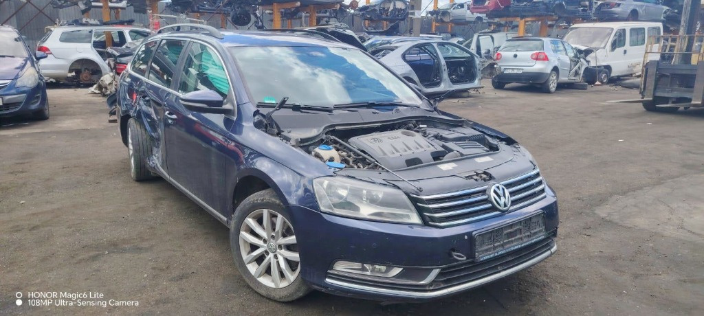 Aripa dreapta fata Volkswagen Passat B7 2013 break 2.0 CFFB