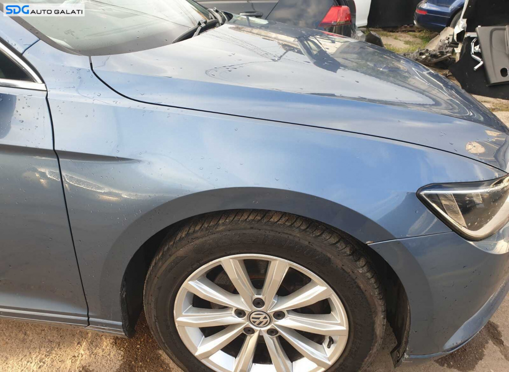 Aripa Dreapta Fata Volkswagen Passat B8 2015 - 2020 Culoare LB5J [C8763]