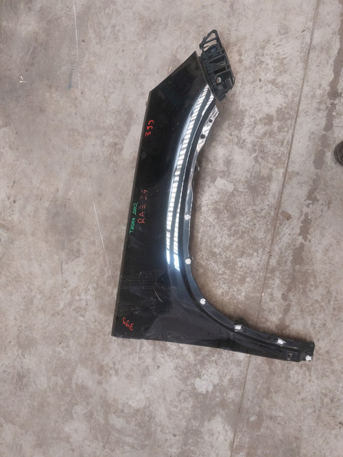 Aripa Dreapta Fata Volkswagen Tiguan 2012, MICI DEFECTE