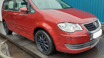 Aripa dreapta fata Volkswagen Touran 2008 Hatchbac...