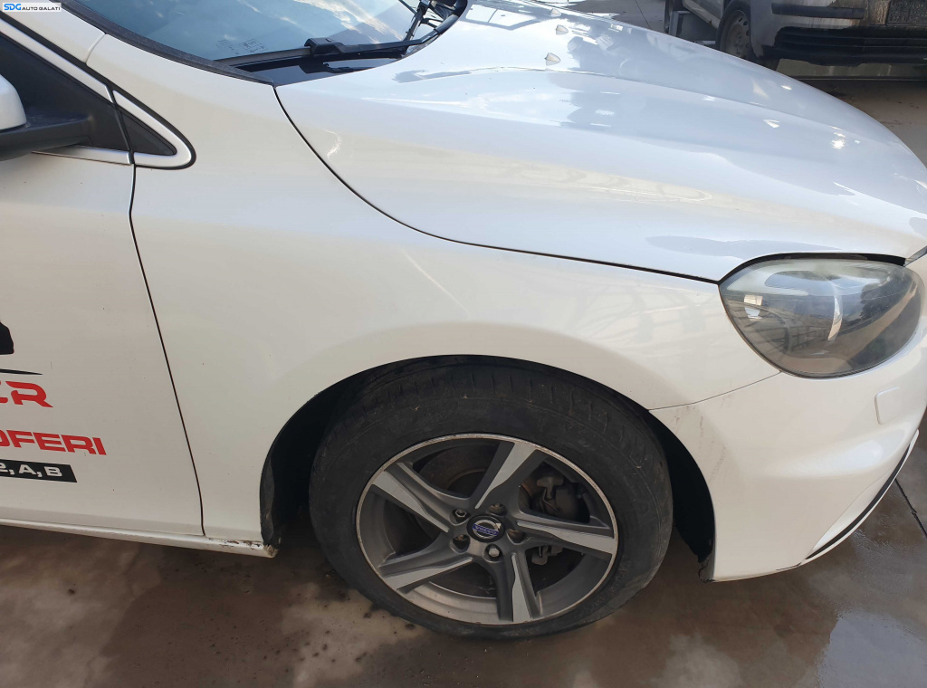 Aripa Dreapta Fata Volvo V40 2012 - 2019 Culoare 707-46 [K7032]