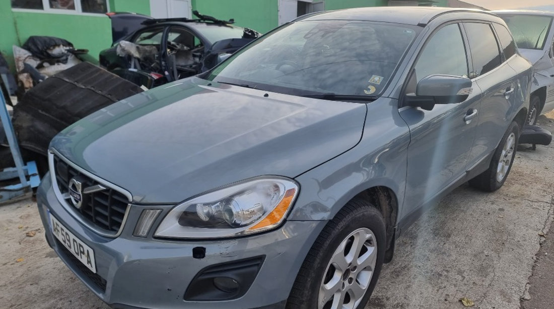 Aripa dreapta fata Volvo XC60 2010 4x4 2.4 D