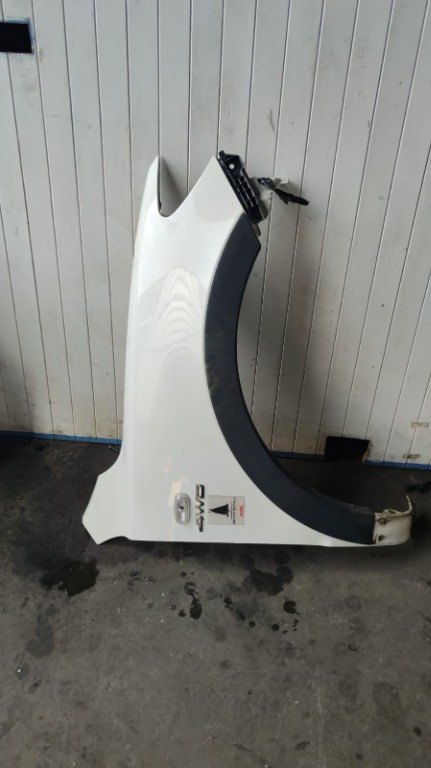 Aripa dreapta Hyundai Santa Fe 2.7 G6EA 2007