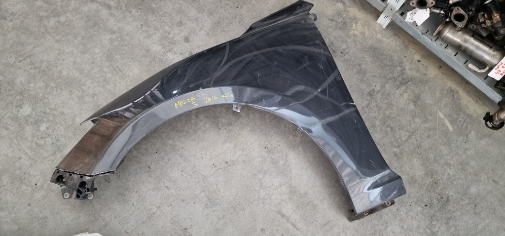 Aripa Dreapta Mazda 3 2015-2020