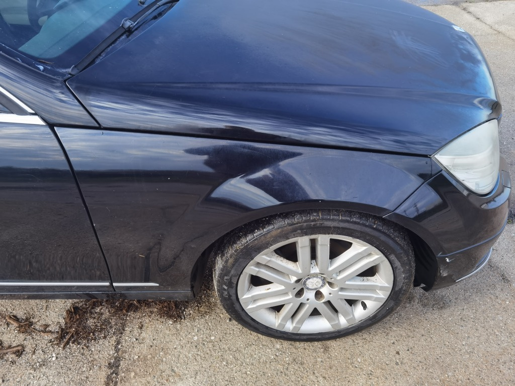 Aripa dreapta Mercedes C220 cdi w204