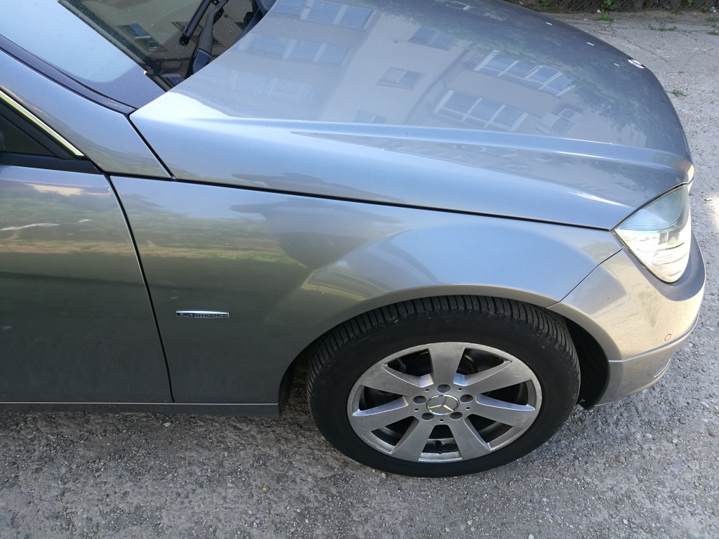 Aripa dreapta mercedes c220 cdi w204