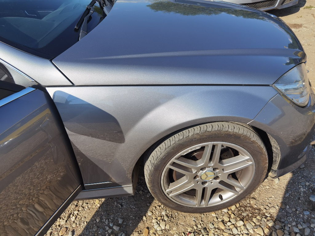 Aripa dreapta Mercedes C220 cdi w204