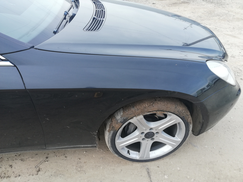 ARIPA DREAPTA MERCEDES CLS W219 320CDI