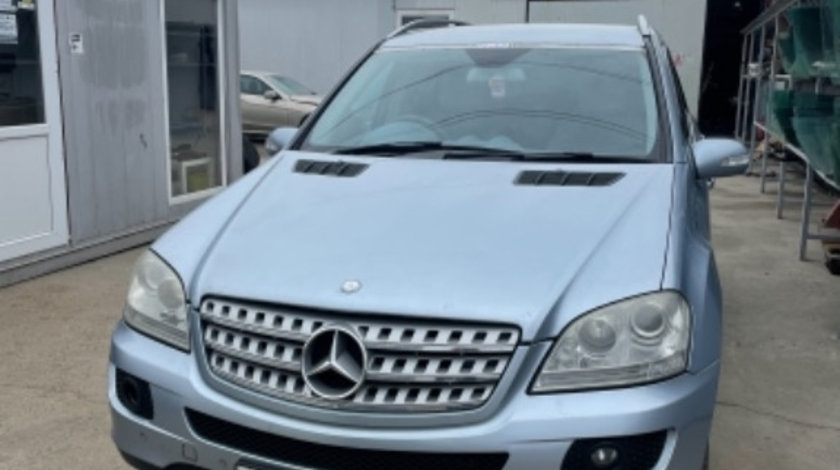 ARIPA DREAPTA MERCEDES ML W164