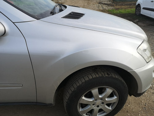Aripa dreapta mercedes ML280 CDI W164