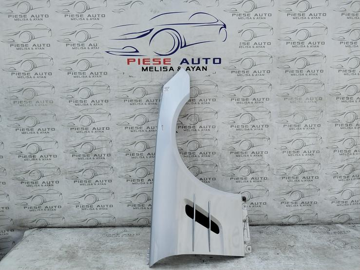 Aripa dreapta Mercedes SL W231 R231 an 2011-2012-2013-2014-2015-2016-2017-2018-2019-2020 atentie la model 70WFYE281L