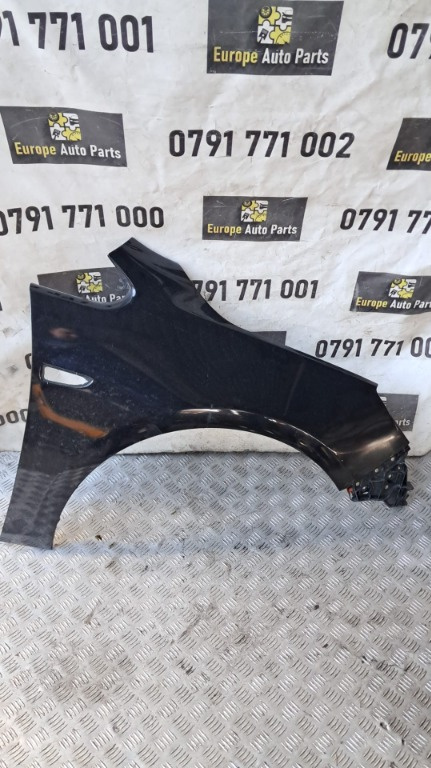 Aripa dreapta Opel Astra J an 2011 cod 13390003 cod culoare Z20R