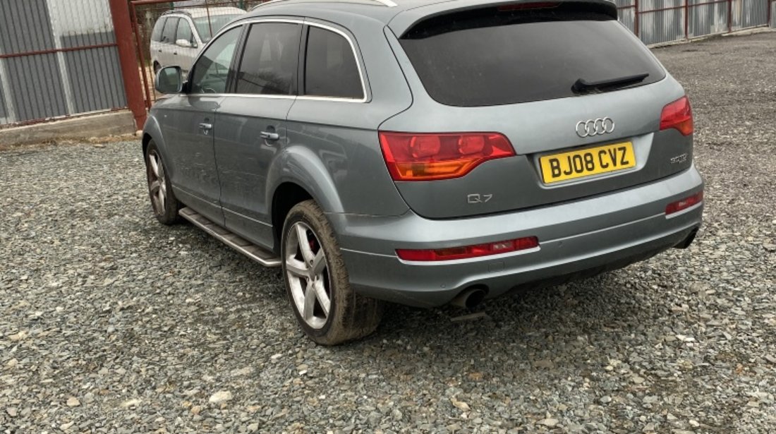 Aripa dreapta spate Audi Q7 2009 berlina 3.0