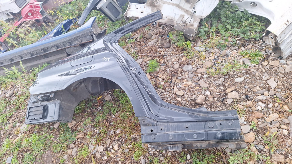 Aripa Dreapta Spate BMW Seria 5 F10 - Motorina 2010, -