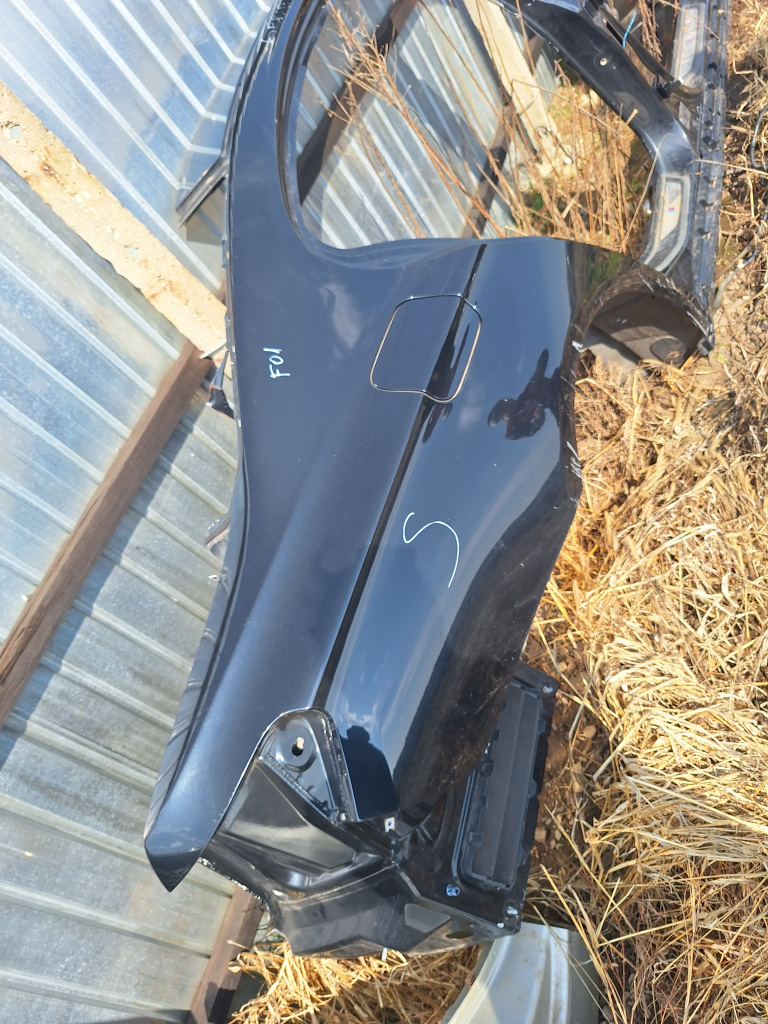 Aripa Dreapta Spate BMW Seria 7 F01 2012, BERLINA