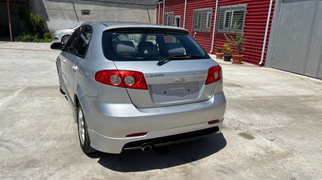 Aripa dreapta spate Chevrolet Lacetti 2008 HATCHBACK 1.4 BENZINA