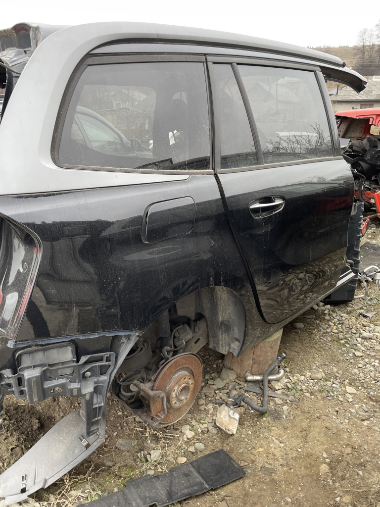 Aripa Dreapta Spate cu Prag Citroen C4 Picasso 2014