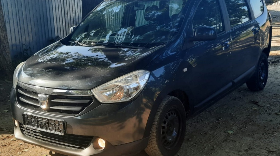 Aripa dreapta spate Dacia Lodgy 2013 7 locuri 1.5 dci