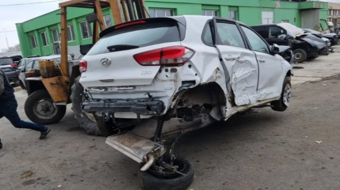 Aripa dreapta spate Hyundai i30 2018 HatchBack 1.4