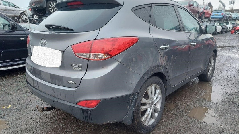 Aripa dreapta spate Hyundai ix35 2012 SUV 2.0 DOHC-TCI