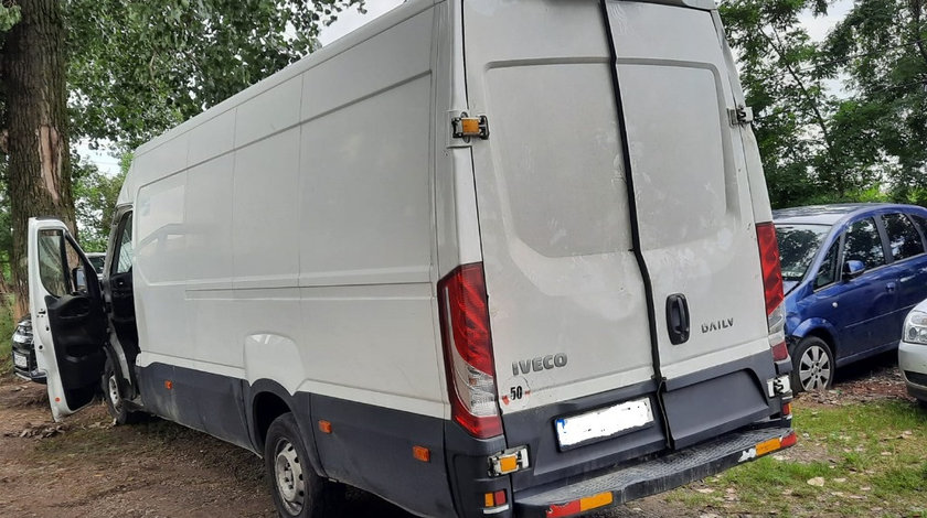 Aripa dreapta spate Iveco Daily 6 2015 35S15 3.0 HPI