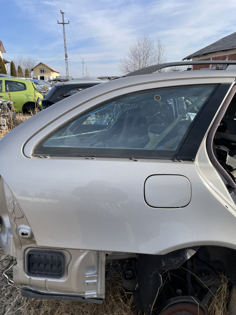Aripa Dreapta Spate Mercedes C-Class W203 2005