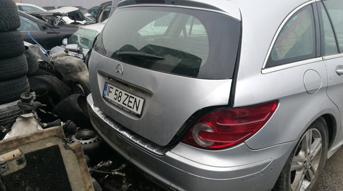 Aripa dreapta spate Mercedes R-CLASS W251 2006 HATCHBACK R320 CDI