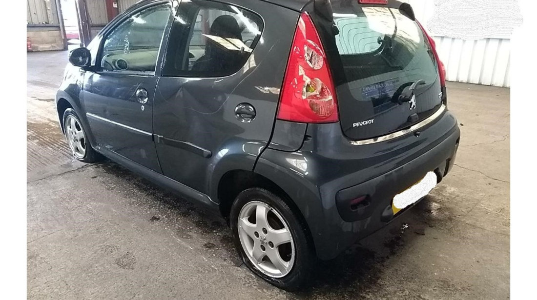 Aripa dreapta spate Peugeot 107 2010 Hatchback 1.0i