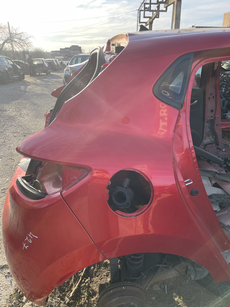 Aripa Dreapta Spate Renault Clio 4 2016