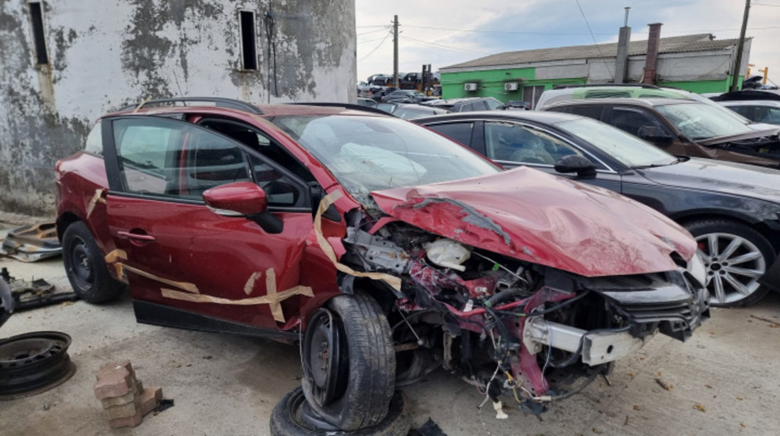 Aripa dreapta spate Renault Clio 4 2017 Break 1.2