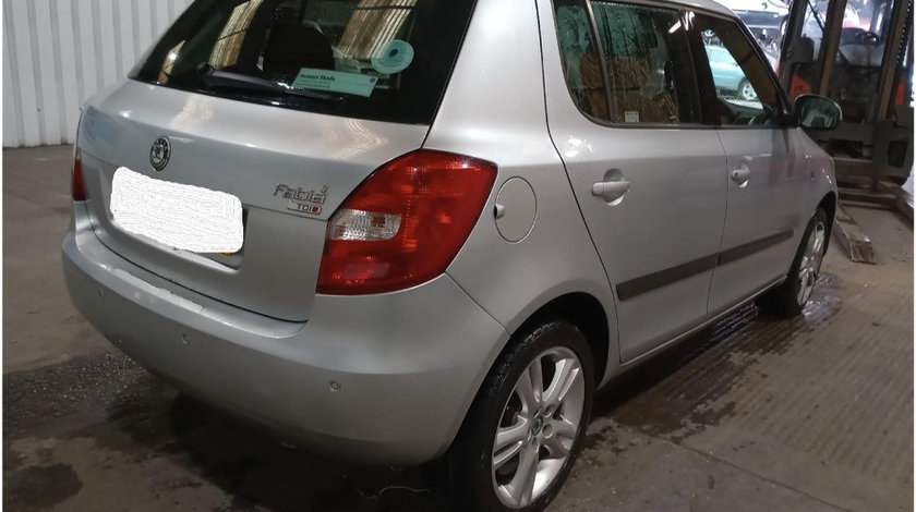 Aripa dreapta spate Skoda Fabia 2 2008 HATCHBACK 1.4 TDI BNV