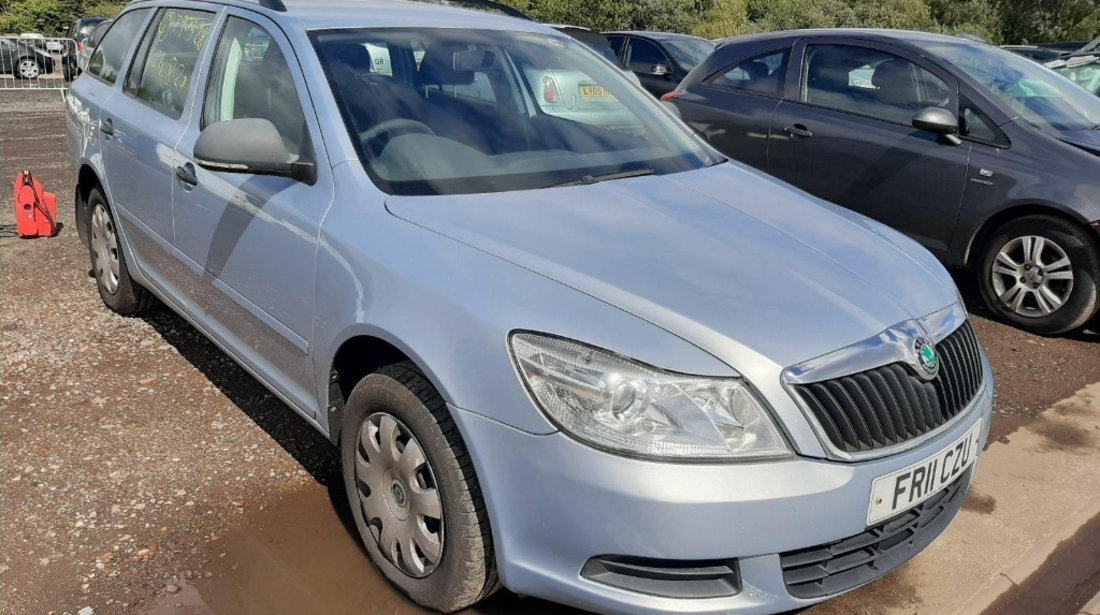 Aripa dreapta spate Skoda Octavia 2 2011 Break 1.2TSI