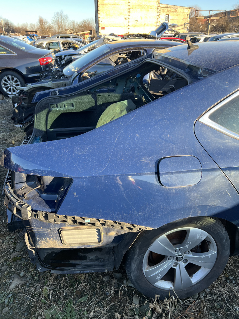 Aripa Dreapta Spate Skoda Superb 3 Berlina 2017