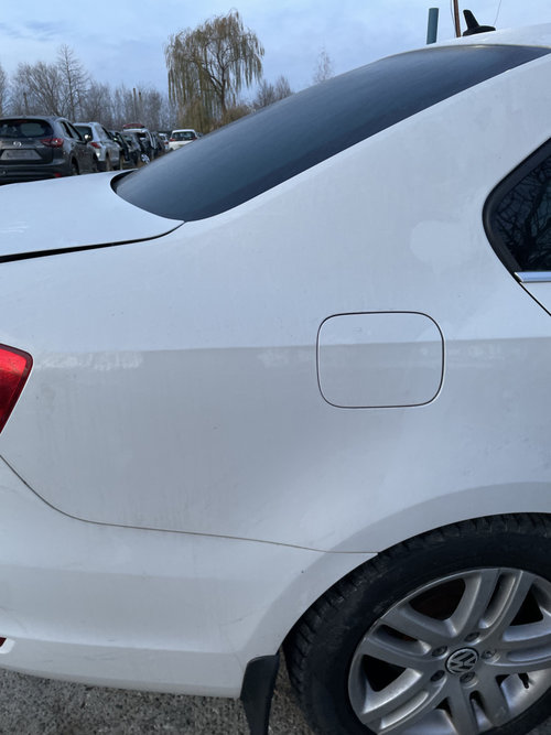 Aripa Dreapta Spate Volkswagen Jetta 1.6 Motorina 2012