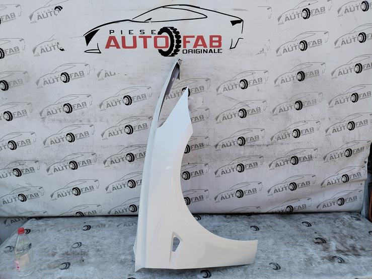 Aripa dreapta Tesla Model 3 an 2017-2018-2019-2020-2021-2022-2023 GZTH5DV5K6