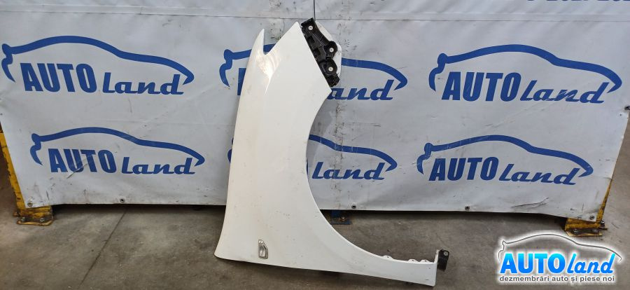 Aripa Fata Dreapta 631427092r Dacia SANDERO II 2013