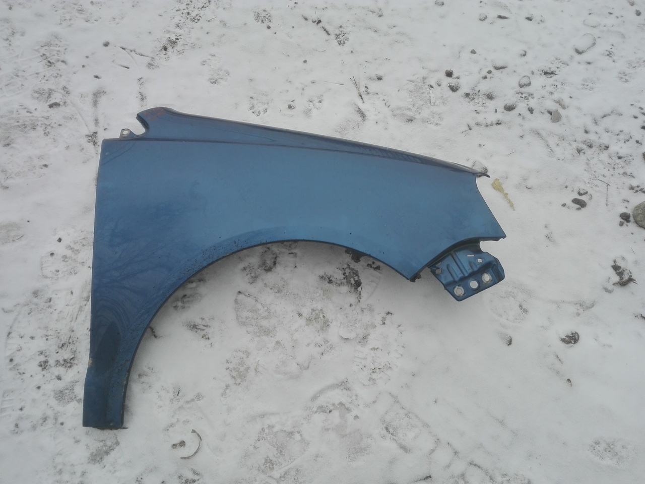 Aripa Fata Dreapta  Albastra  VW Polo 9N2 2005 2009