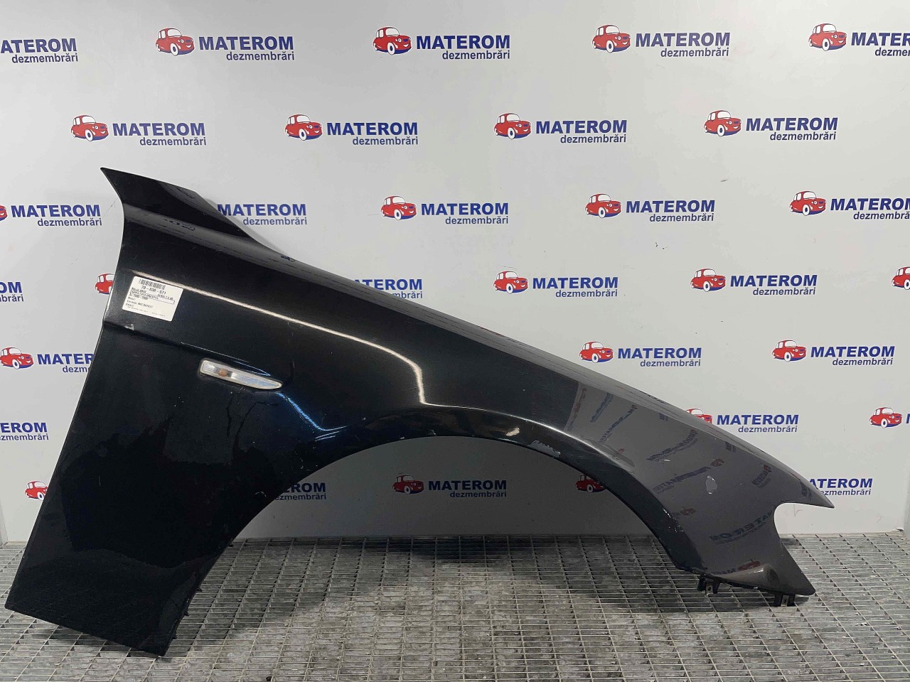 ARIPA FATA DREAPTA BMW SERIA 7 E 66 - - 