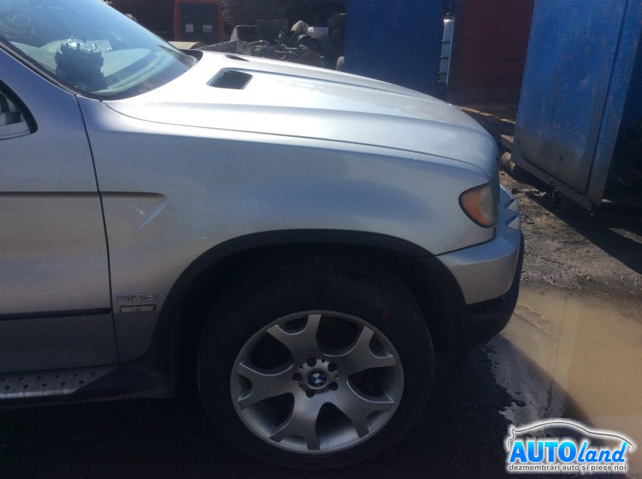 Aripa Fata Dreapta BMW X5 E53 2000