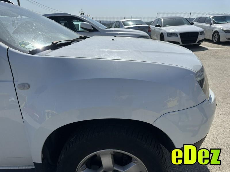 Aripa fata dreapta culoare alba Dacia Duster (2010-2013)