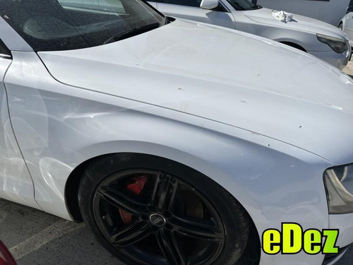 Aripa fata dreapta culoare alba - ly9c Audi A8 (2009-2017) [4H] D4