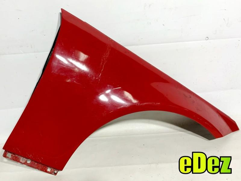 Aripa fata dreapta culoare rosie - 590 Mercedes C-class facelift (2011-2015) [w204]